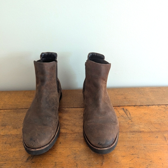 Johnston & Murphy Chelsea Boots - Picture 1 of 4